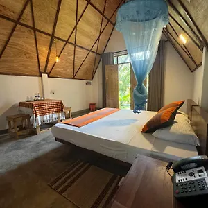 *** Hotel Steps Garden Sri Lanka